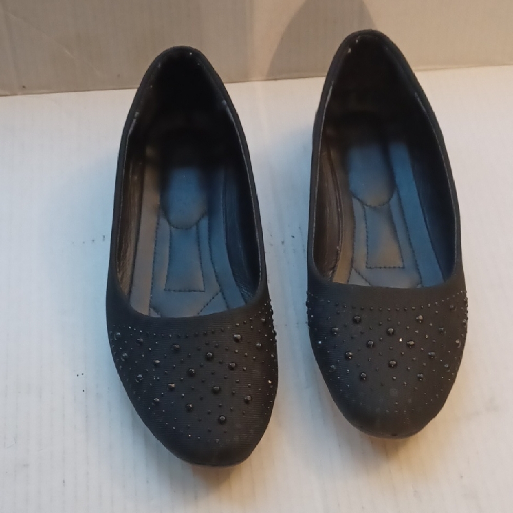 4/$40 Elegant Black Bejewelled Flats - Size EUR 42 (Fit Like 9.5-10)